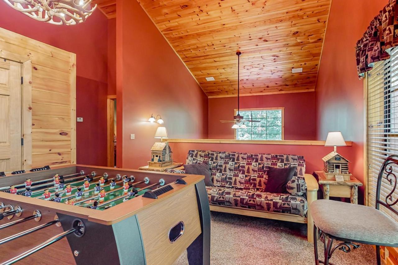 Cozy Cub Cabin Гетлинбург Екстериор снимка